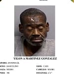 Arrestan a hombre acusado de robo con cuchillo en tienda de Ponce.